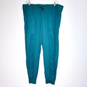LULULEMON Dance Studio Womens Joggers 18 Mid-Rise Green Jasper 28.5" Inseam
